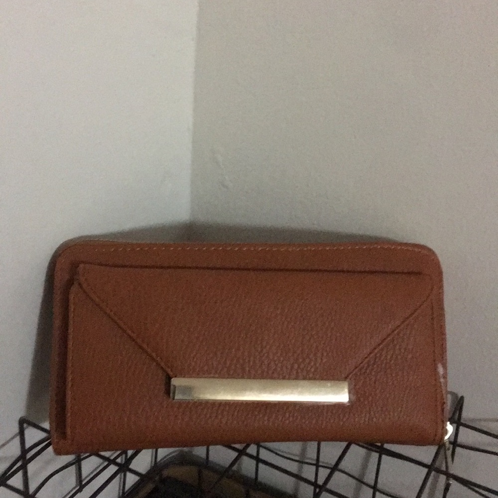 🌸Women’s Brown Wristlet🌸